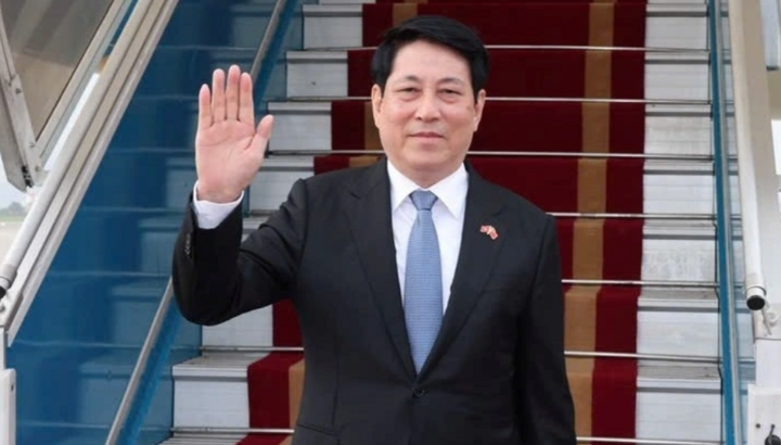 Chủ tịch nước lên đường dự Lễ kỷ niệm 80 năm chiến thắng phát xít tại Trung Quốc