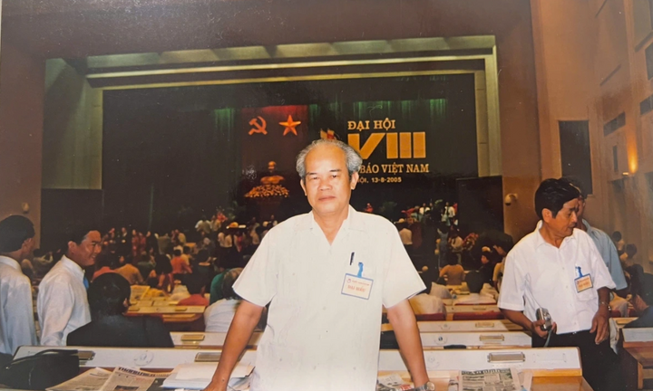 Bình luận viên Đình Khải - Người ‘vẽ’ trận đấu bằng ngôn ngữ