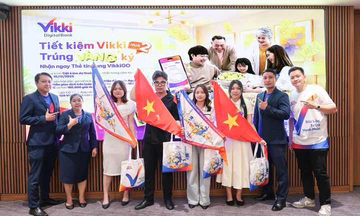 Livestream 'Tiết kiệm Vikki trúng vàng ký Mùa 2' bùng nổ với 29 phần quà giá trị