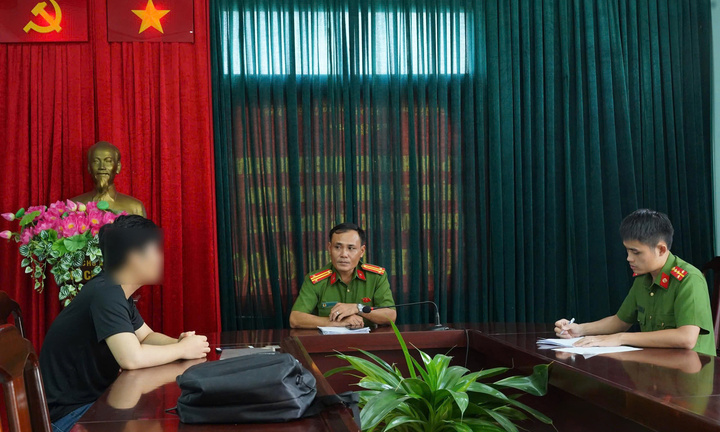 Nam sinh bị những kẻ giả danh Công an lừa gần 500 triệu, ép chụp ảnh tống tiền
