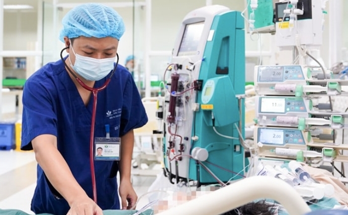 Bé gái tím tái, co giật vì uống nhầm thuốc chuột