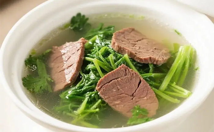 Mất ngủ do gan nóng, nên thường xuyên nấu 4 món canh này để ngủ sâu hơn