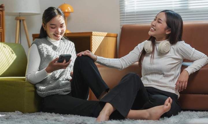 Vì sao gen Z thích ru rú trong nhà, ít khi chịu ra ngoài?