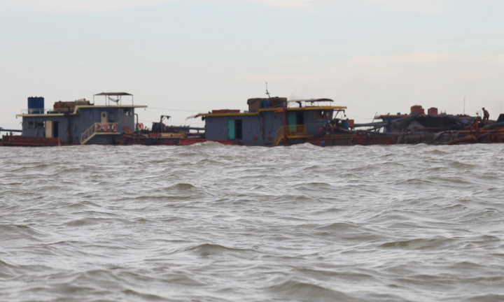 Hải Phòng mạnh tay xử lý 'cát tặc' lộng hành trên biển