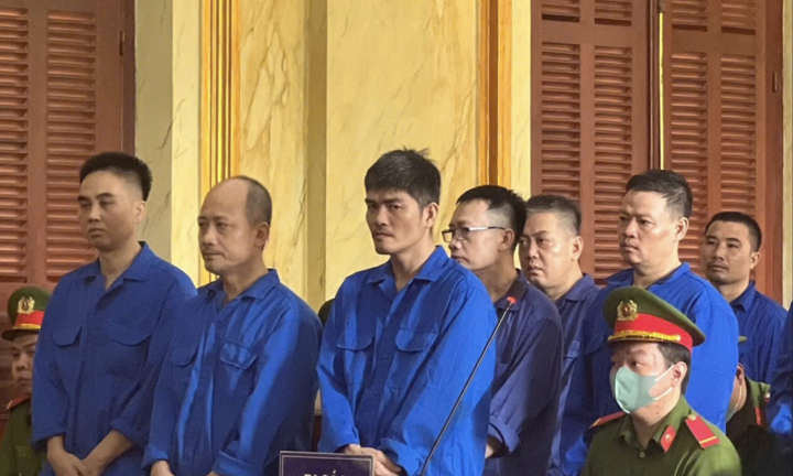 Buôn lậu 113kg vàng, trị giá hơn 252 tỷ đồng vào Việt Nam: 14 bị cáo lĩnh án