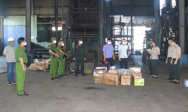 Thái Nguyên tiêu hủy hơn 230 bánh heroin