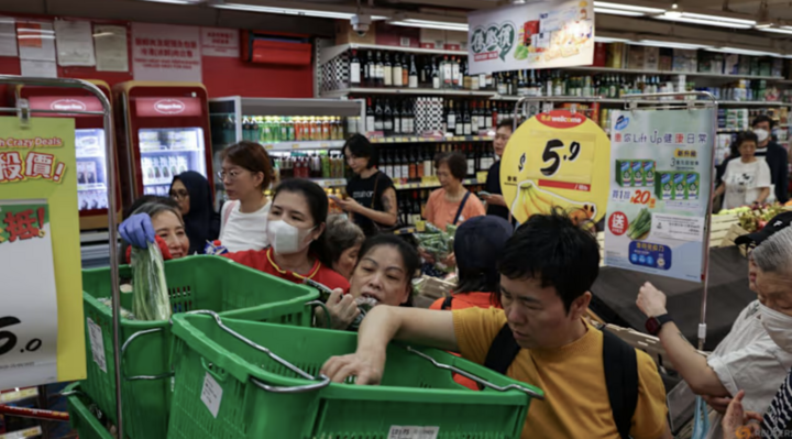 Trung Quốc sơ tán 400.000 người trước siêu bão Ragasa