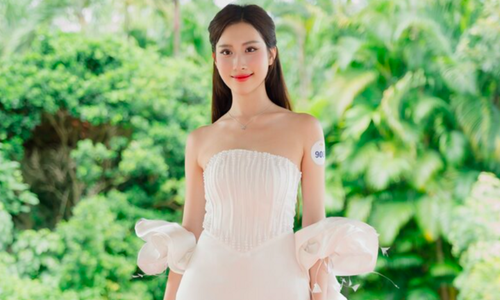 Nữ sinh Ngoại thương trả lời song ngữ gây sốt tại Hoa hậu Du lịch Việt Nam