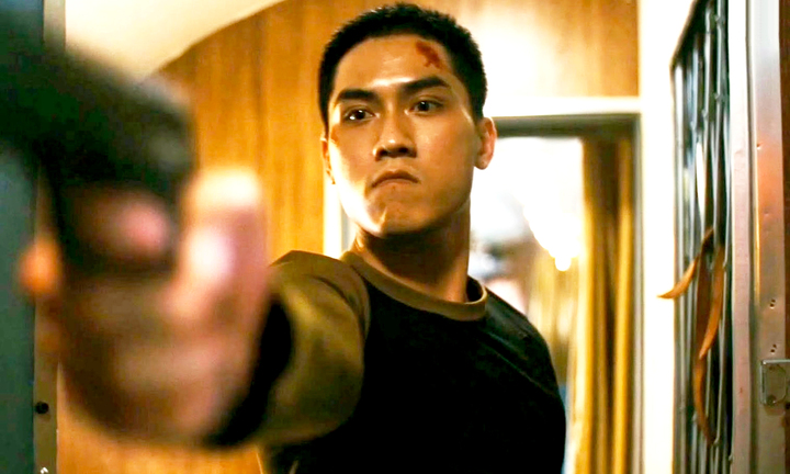 Mỹ nam phản diện 'Tử chiến trên không': Tôi lệch khớp vai vì cảnh hành động