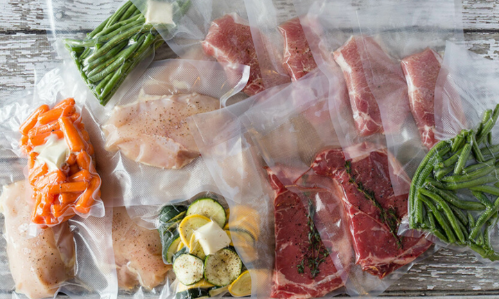 Có nên bảo quản thực phẩm bằng cách hút chân không?