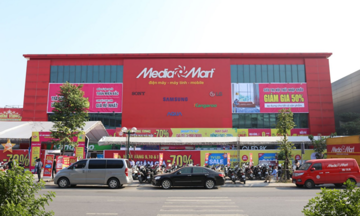 MediaMart 8 năm liên tiếp đạt Top 10 Công ty uy tín ngành Bán lẻ
