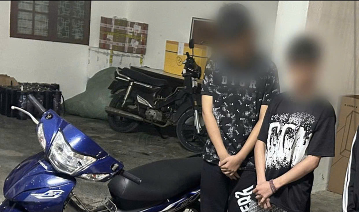 Bắt nhóm đạo chích lợi dụng mưa bão đột nhập nhà hàng trộm két sắt