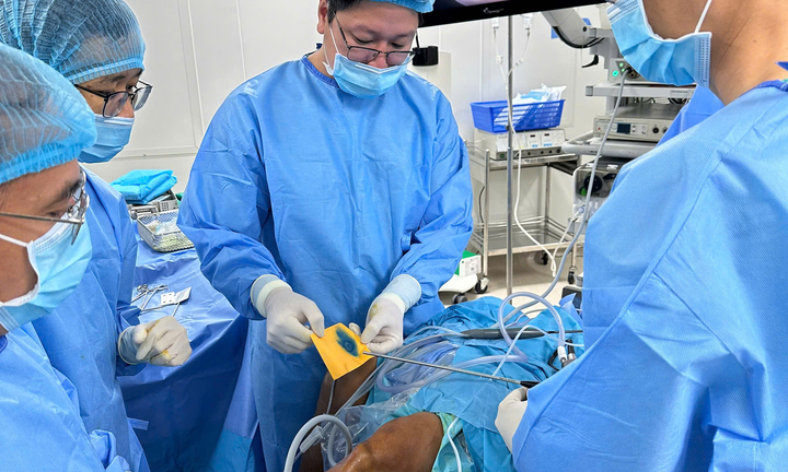 Người đàn ông 55 tuổi hết đau nhức khớp gối nhờ loại 'keo tự thân'