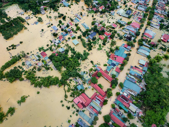 Tuyên Quang mênh mông nước lũ, nghìn ngôi nhà ngập đến tận nóc