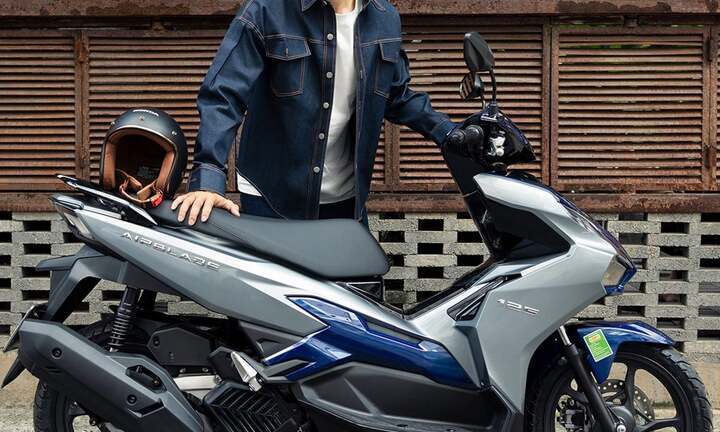 Bảng giá xe máy Air Blade mới nhất tháng 10/2025