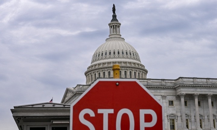 Mỹ tiếp tục hoãn bỏ phiếu ngân sách 