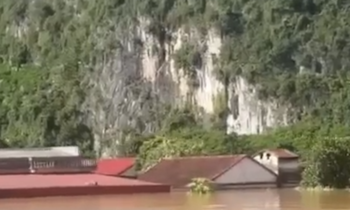 Lũ ngập tới nóc nhà ở Lạng Sơn: Đã khổ vì ngập, lại còn thiếu nước sinh hoạt