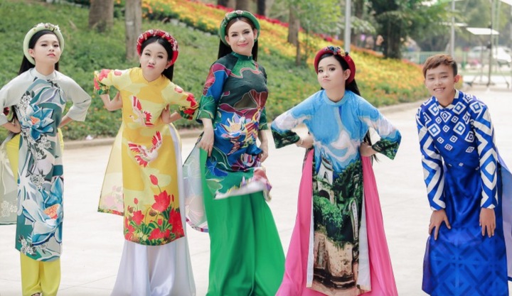 Ngoài Hồ Văn Cường, 3 con gái nuôi theo nghệ thuật của Phi Nhung hiện thế nào?