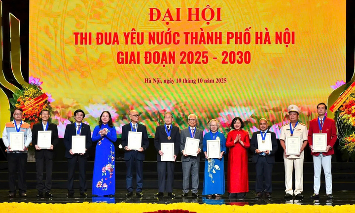 Vinh danh 10 Công dân Thủ đô ưu tú năm 2025