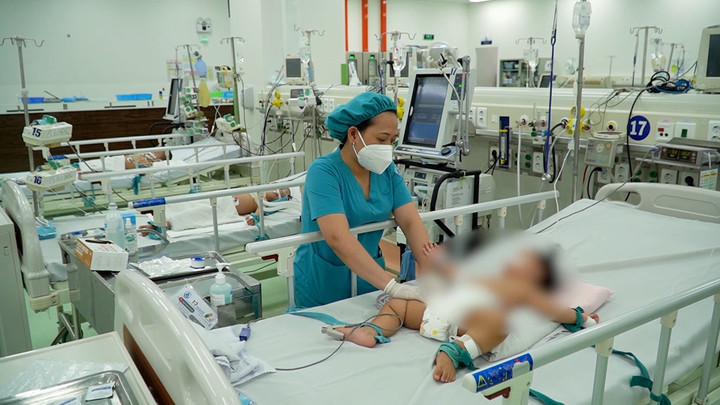 TP.HCM gia tăng các bệnh truyền nhiễm, nguy cơ dịch chồng dịch