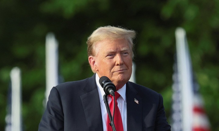 Ông Trump tuyên bố 'chiến tranh thương mại' với Trung Quốc 