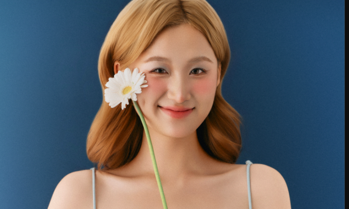 Điều ít biết về ca sĩ gen Z 'gây bão' TikTok với hàng trăm triệu lượt xem