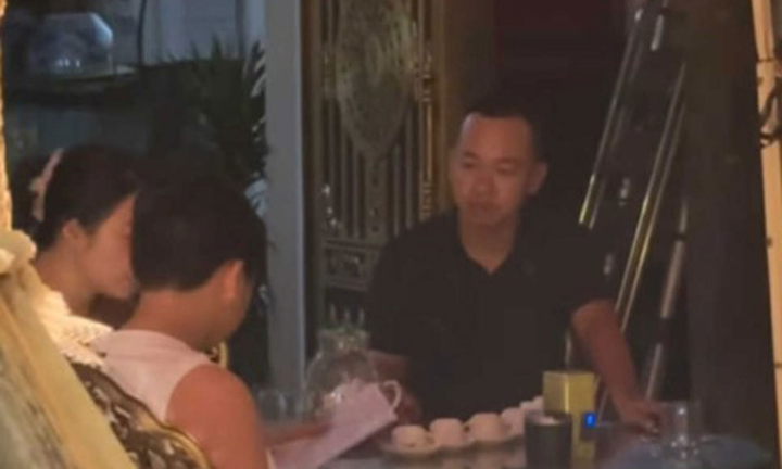 Mẹ dùng chiêu 'MC đám hiếu' trị con lười học, clip 4 triệu lượt xem gây bão mạng