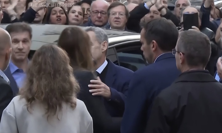 Cựu Tổng thống Pháp Nicolas Sarkozy vào tù