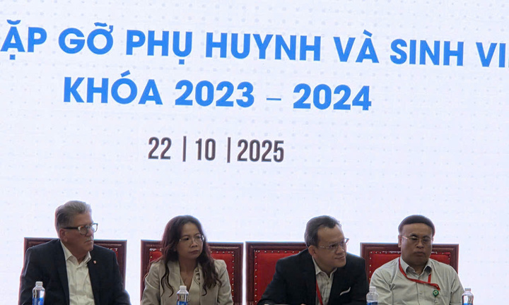 Chương trình học y quốc tế bị dừng đào tạo: Lãnh đạo trường nêu phương án xử lý