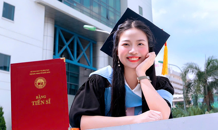 Nữ tiến sĩ 25 tuổi hiếm có của Đại học Kinh tế Quốc dân