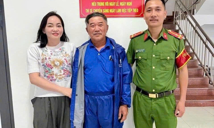Nhận 220 triệu từ tài khoản lạ, người đàn ông nhờ công an tìm người chuyển nhầm