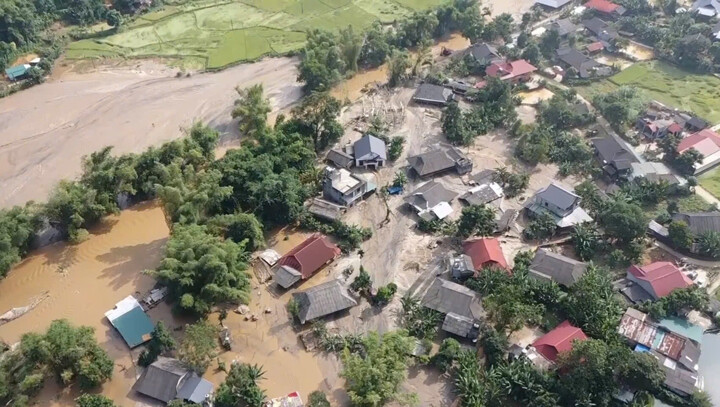 Lũ rút để lại hơn 10 vạn khối cát vàng, một xã ở Lào Cai lên phương án đấu giá