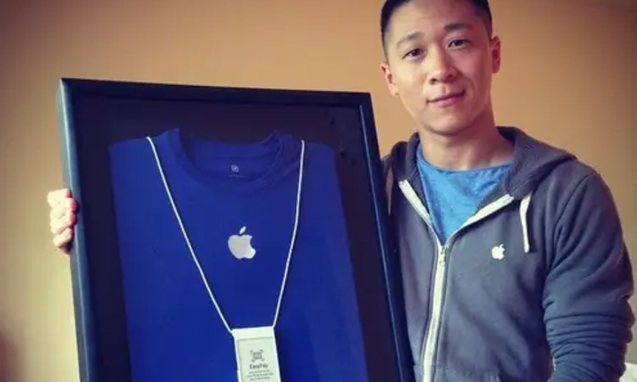 Cựu nhân viên Apple khốn khổ vì tên thật là Sam Sung