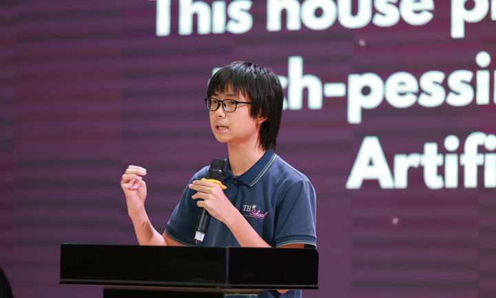 Học sinh tranh biện kịch tính: Nên lạc quan hay bi quan trước trí tuệ nhân tạo?