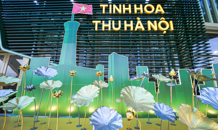 Phố cổ Hà Nội ‘gây sốt’ tại Hội chợ Mùa thu lần thứ nhất - 2025