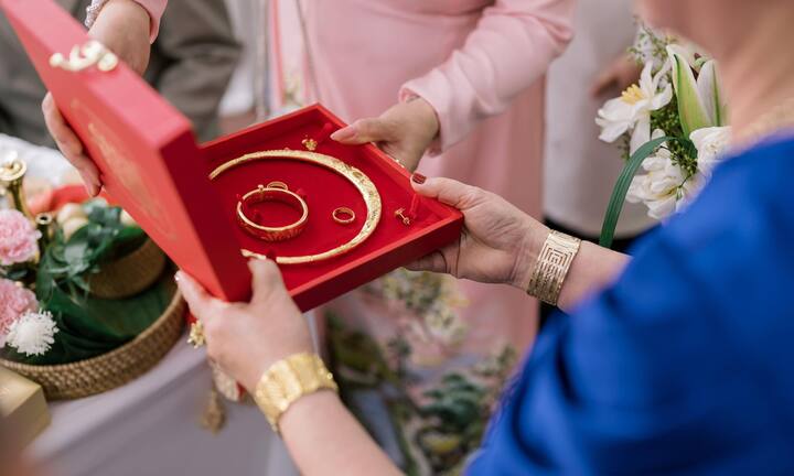 Nhà khá giả, tôi vẫn thách cưới 2 cây vàng để xem thành ý nhà trai