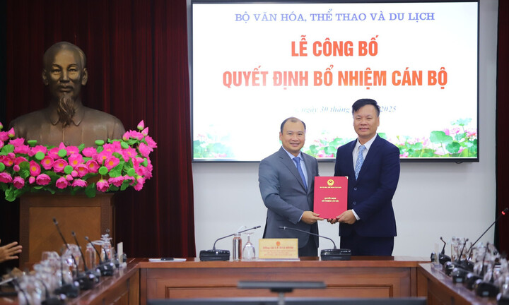 Công bố quyết định bổ nhiệm hai Phó Cục trưởng của Bộ Văn hóa