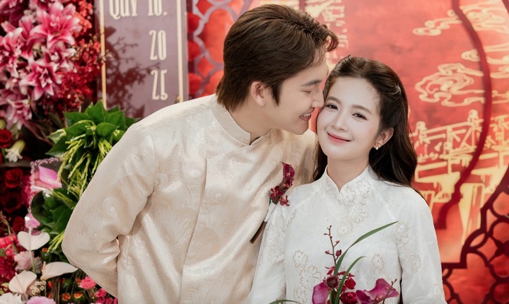 Lễ ăn hỏi của diễn viên Đình Tú và mỹ nhân phim giờ vàng VTV