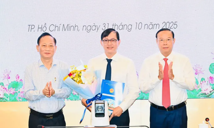 Ông Bùi Thanh Giang giữ chức Tổng Giám đốc Tổng Công ty Cấp nước Sài Gòn