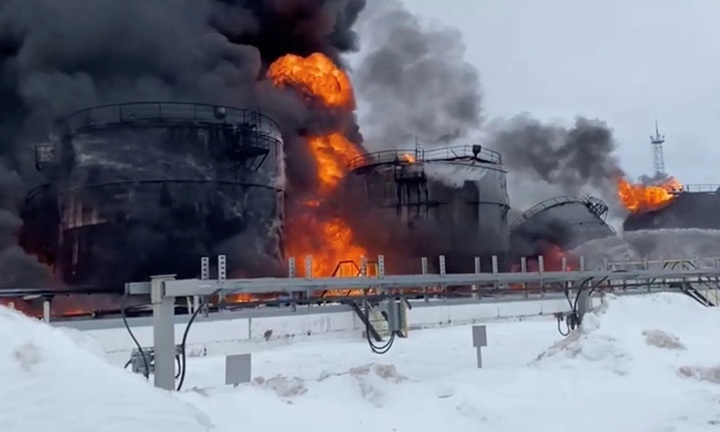 'Vũ khí trong bóng đêm': Máy bay không người lái Ukraine khiến Nga lo sợ