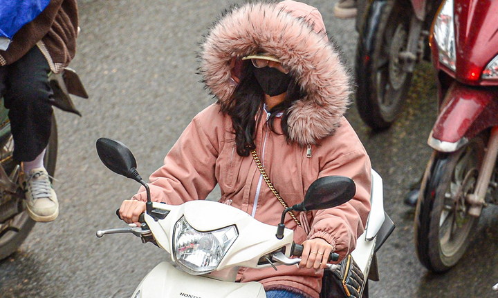 Tin không khí lạnh mới nhất: Hà Nội rét sâu 12°C, miền Trung có nơi mưa lớn