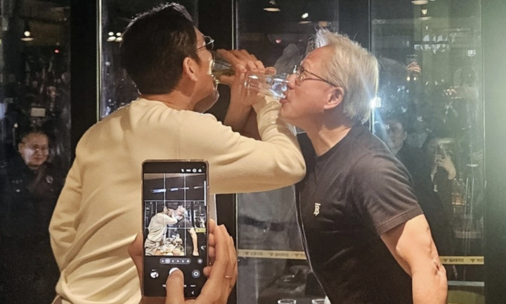 Ai trả tiền cho bữa nhậu của lãnh đạo Nvidia, Hyundai và Samsung?