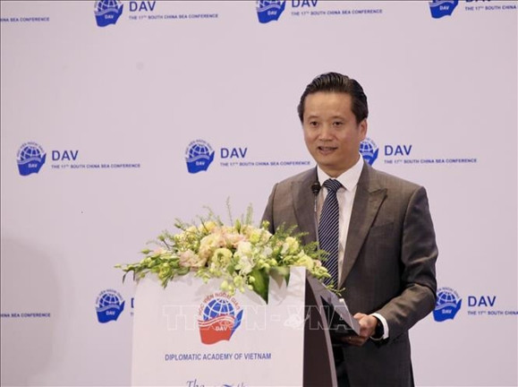 Hội thảo khoa học quốc tế về Biển Đông lần thứ 17: 'Đoàn kết trong bất định' 