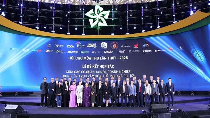 18 thỏa thuận hợp tác về văn hóa, thể thao, du lịch được ký tại Hội chợ mùa Thu