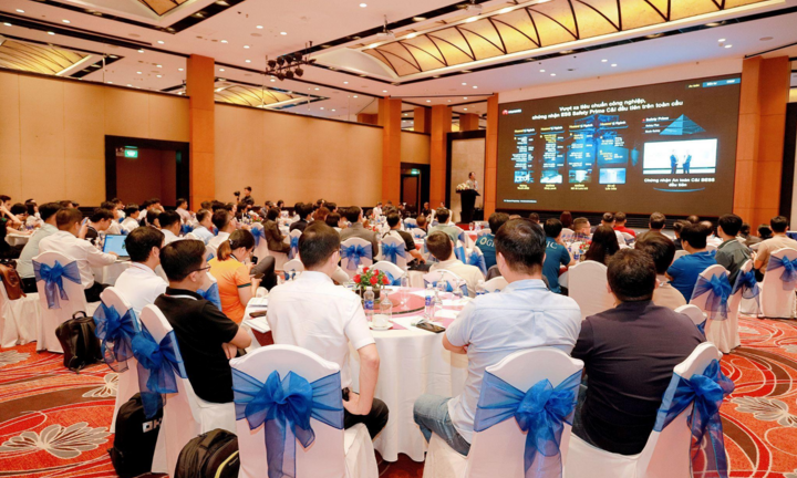 Diễn đàn 'Chủ động năng lượng' giới thiệu giải pháp điện mặt trời thông minh