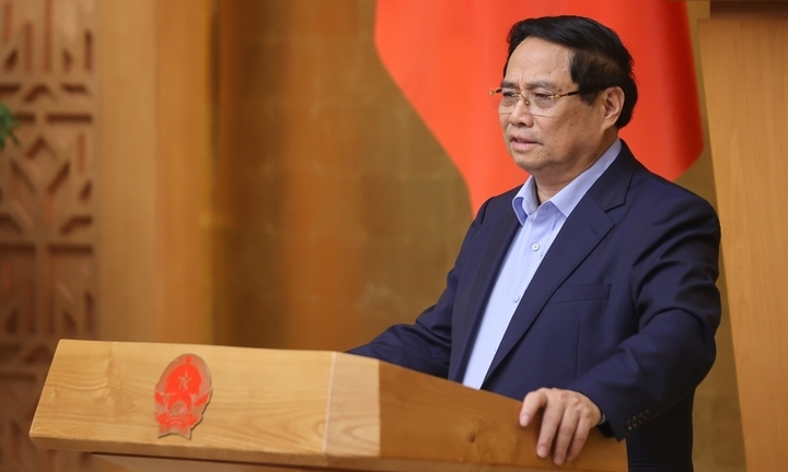 Thủ tướng: Đề xuất tăng lương ngay từ đầu năm 2026