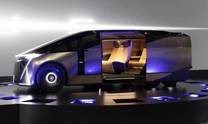 Mẫu MPV 6 bánh của Lexus hé lộ tương lai dòng LS