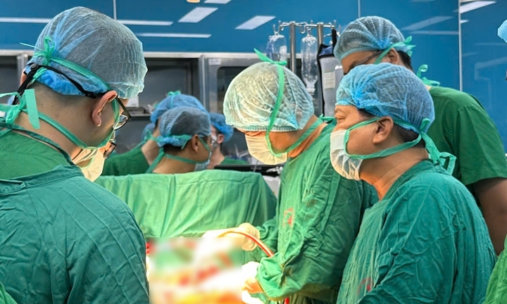 Lần đầu Việt Nam thực hiện thành công 2 ca ghép phổi trong một ngày