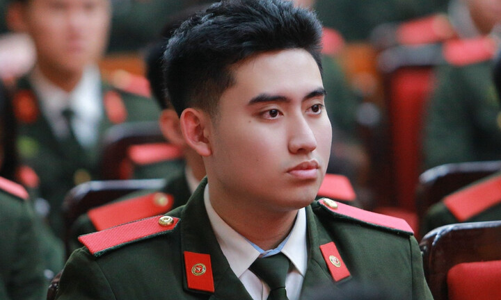 Chân dung thủ khoa Học viện An ninh Nhân dân 23 tuổi