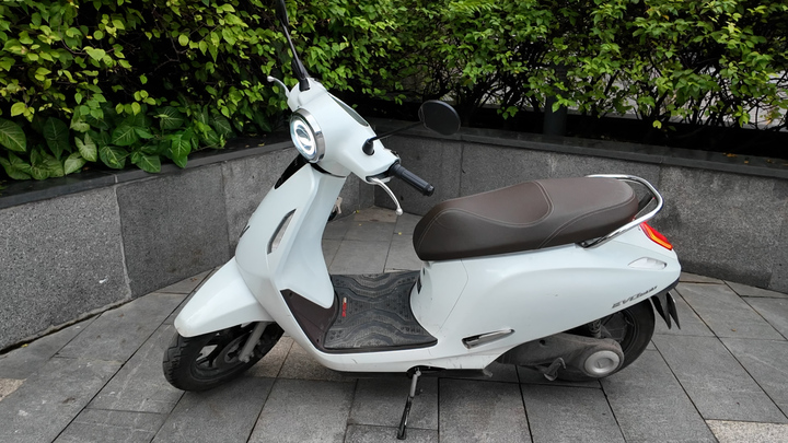 Người trẻ Việt cởi mở hơn, xe máy điện thành lựa chọn mới